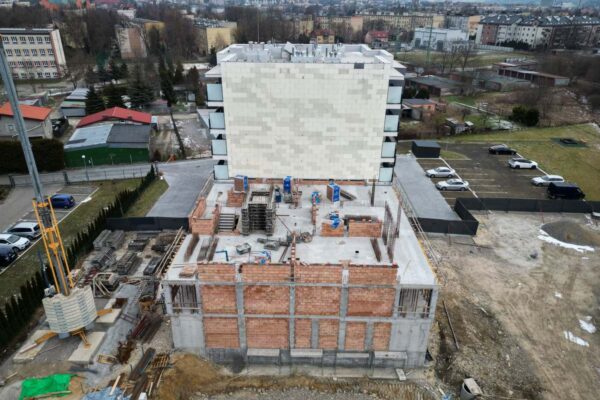 budowa budynku mieszkalnego wielorodzinnego