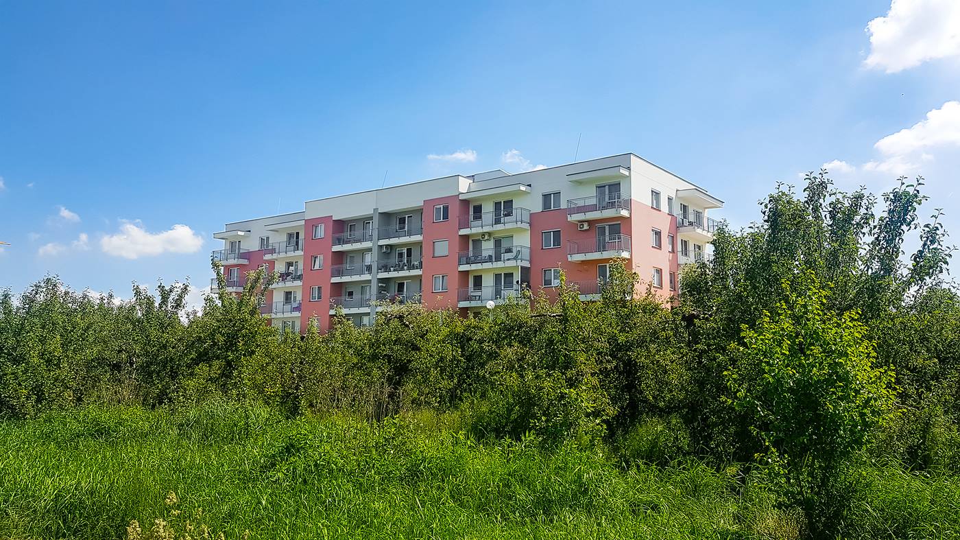 Budynek mieszkalny przy ulicy Niedojadły 11-13 w sadach