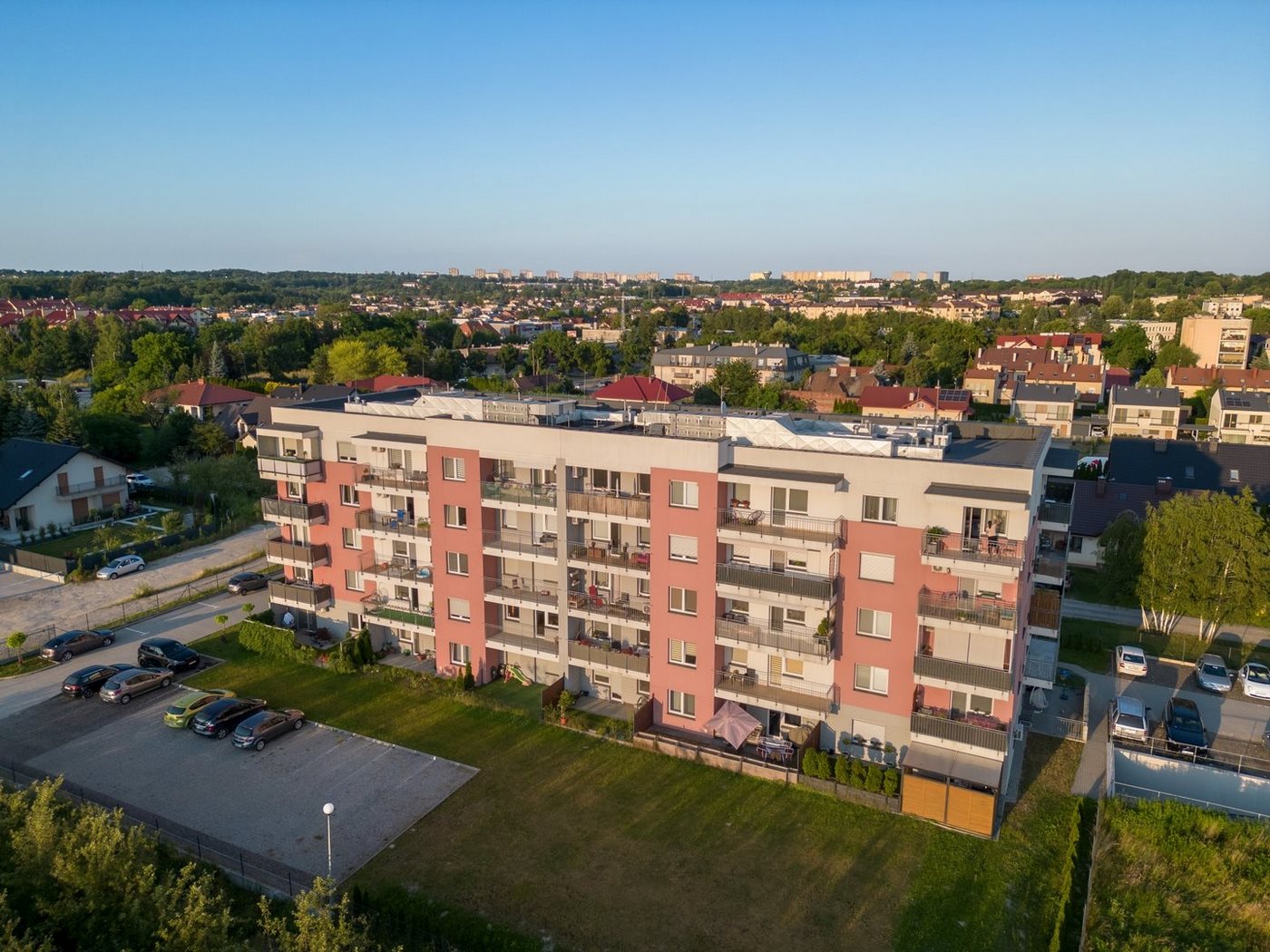 Budynek mieszkalny przy ulicy Niedojadły 11-13 w Tarnowie z góry